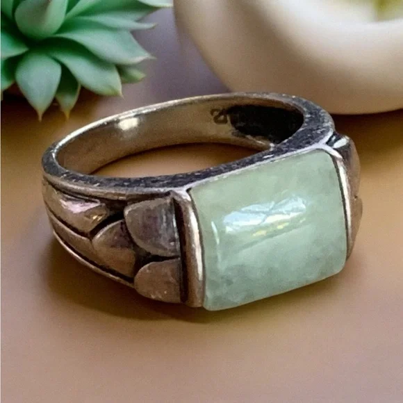 Vintage Sterling Silver Green Jade Mermaid Jewelry Ring - Picture 1 of 8